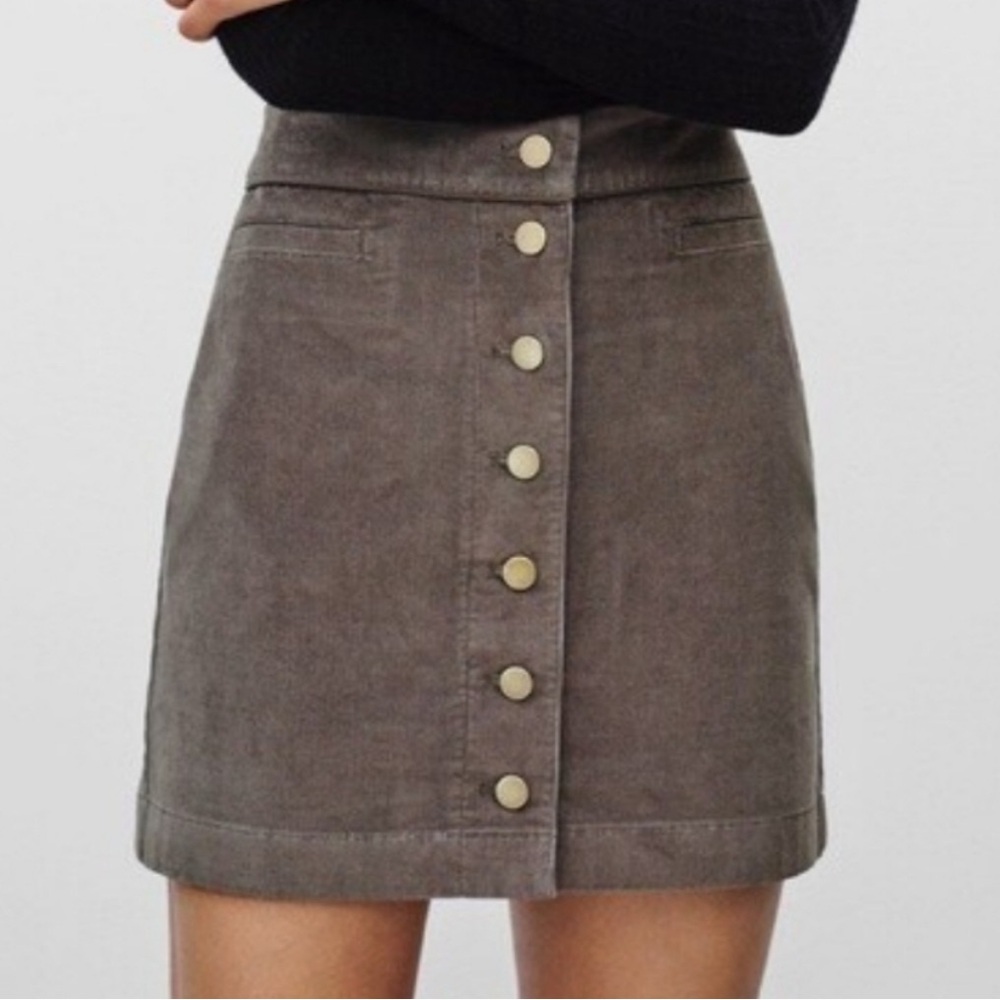 Aritzia Wilfred Karmen Corduroy Button Mini Skirt Size 2